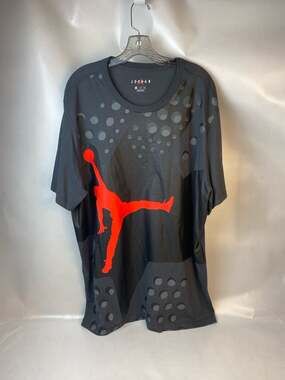 Jordan Brand Black Legacy Air Jordan 6 Infrared Graphic T-Shirt 2XL
